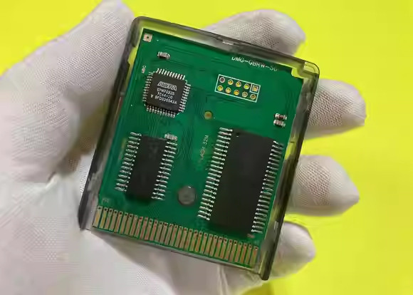 GBC Brennkarte mit 2 MB Kapazität und 256 KB Rahmen-Chip-Speicher in Grün - Bild 1