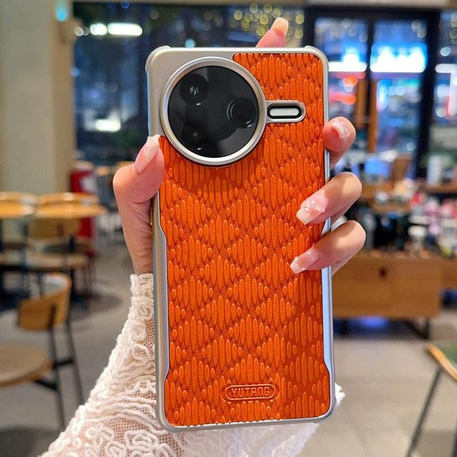 Stoßfeste Handyhülle aus texturiertem Leder mit verstecktem Magnet für POCO F7 Pro und POCO F7 Ultra in Orange - Bild 1