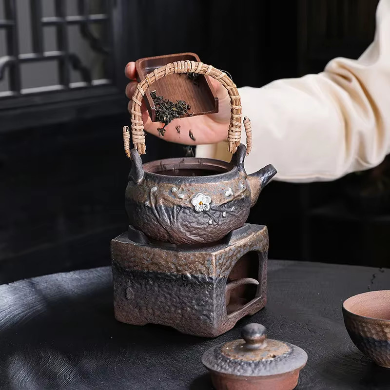 PDQ Vergoldeter und glasierter Stoneware Balkentopf mit Pflaumenblüten-Design in Silber für Tee oder Kerzen - Bild 2