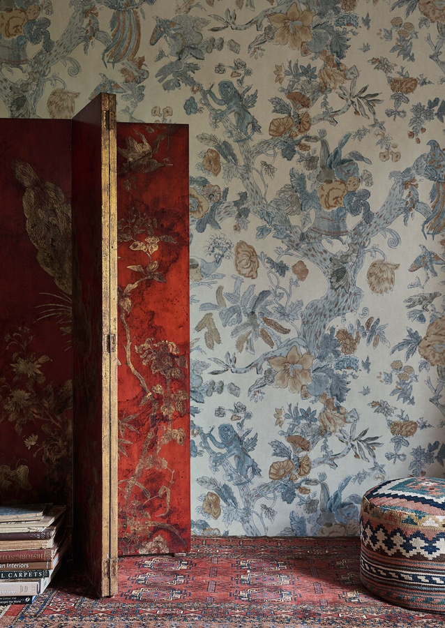 Lewis & Wood Tapete Wild Thing in Copper Cobalt mit floralem und botanischem Tiermotiv - Bild 1