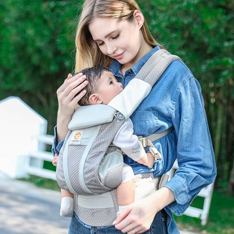 Egobaby Breeze Babytrage in Grau, multifunktionale atmungsaktive Trage für Babys und Kleinkinder mit 360 Grad Trageweise - Bild 2