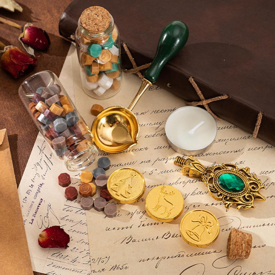 TOMTOP JMS Wachssiegel-Stempel-Set im Vintage-Stil mit 3 Siegelstempeln, Wachsperlen, Löffel und Kerze in Grün und Multicolour - Bild 2