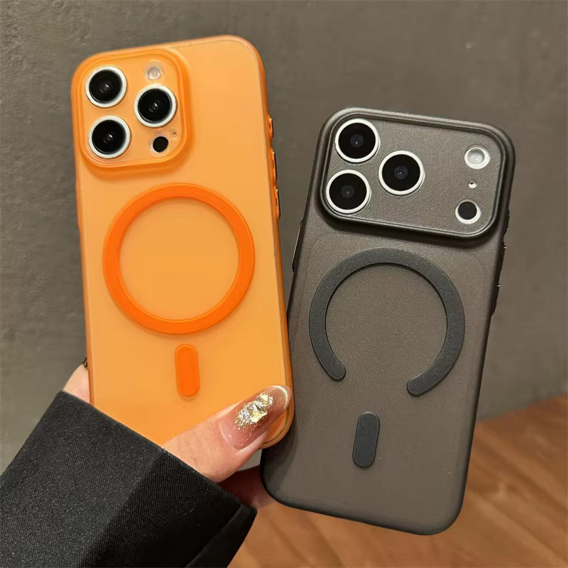 SUNWARD Silikonhülle für iPhone in Transparent und Grau, matte TPU-Schutzhülle mit MagSafe Unterstützung für kabelloses Laden - Bild 2