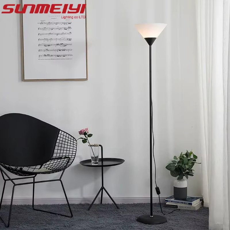 SUNMEIYI Moderne Stehlampe im Nordischen Minimalismus mit E27 Fassung für Wohnzimmer und Schlafzimmer in Weiß oder Schwarz - Bild 1