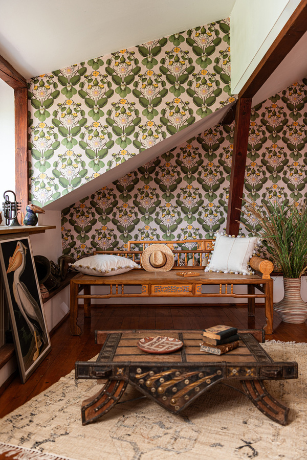 Mindthegap Tapete Nymphaea in Pink, Green und Multicolour mit floralem Art Nouveau Design - Bild 1