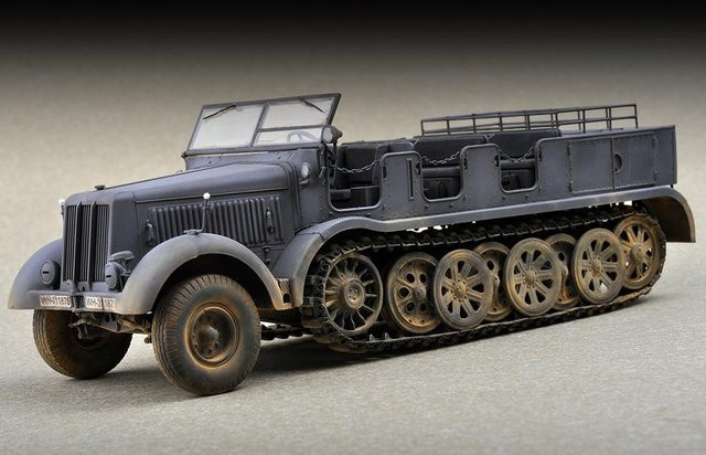 Trumpeter Sd.Kfz.8 Schwerer Zugkraftwagen 12t, Fahrzeuge, Grau - Bild 1