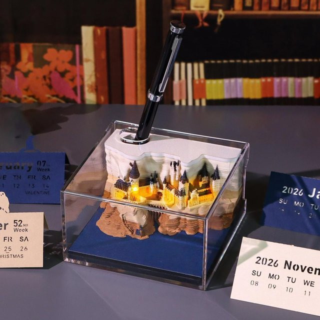 3D-Pop-Up-Kalender 2026 mit LED-Leuchten und abreißbarem Notizblock in Multicolor - Bild 1