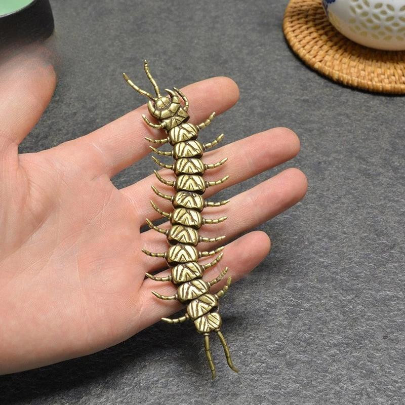 Yiran Furniture Antikes Kupfer Tausendfüßler Ornament Bewegliche Schreibtischdekoration in Gold - Bild 2