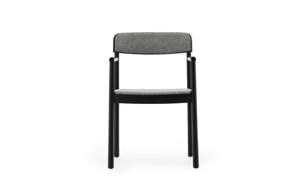 Normann Copenhagen Timb Armlehnstuhl in Schwarz mit Stoffbezug und mattem Finish - Bild 2