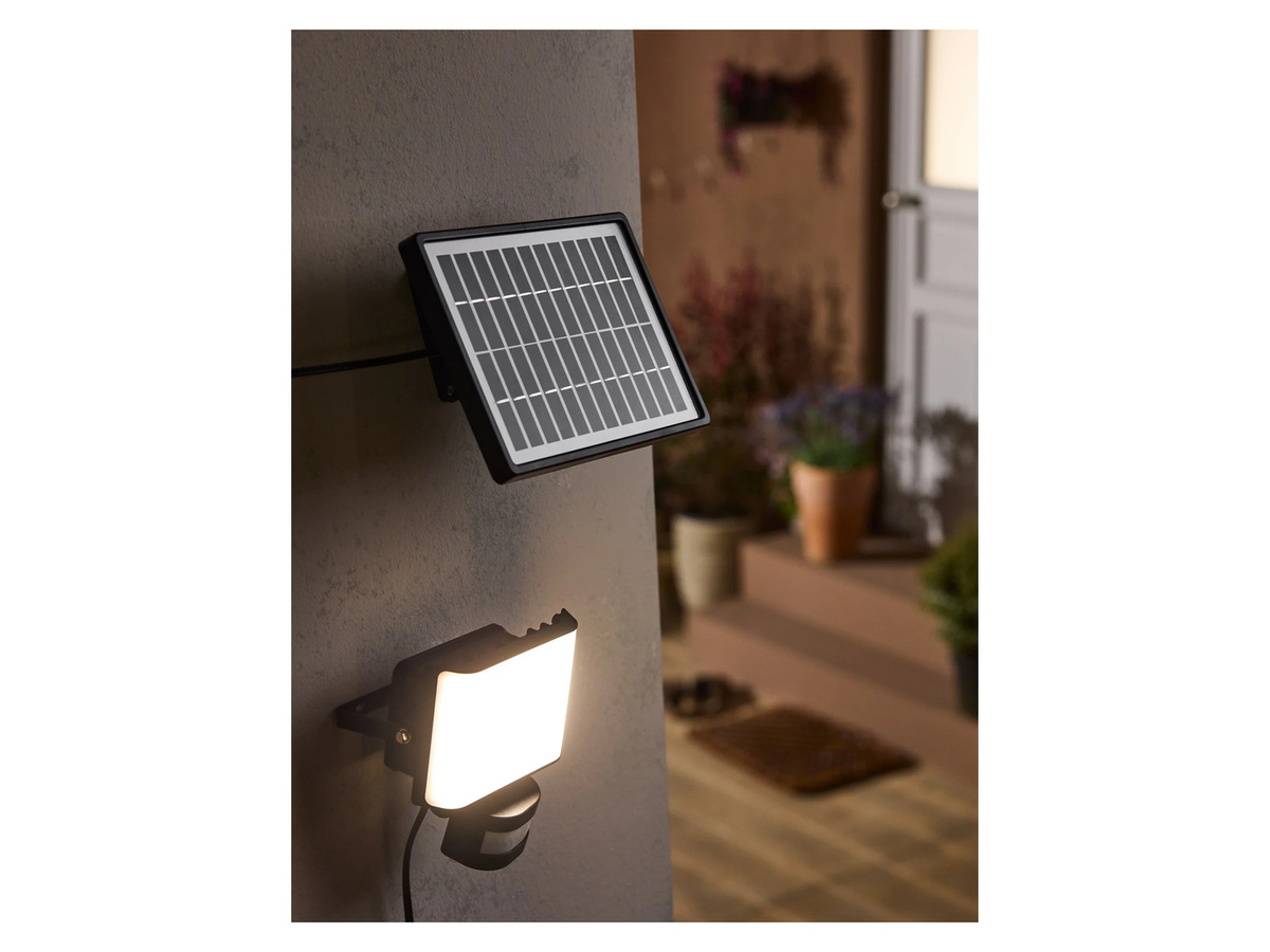 LIVARNO LED-Solarstrahler mit Bewegungsmelder in Schwarz - Bild 3