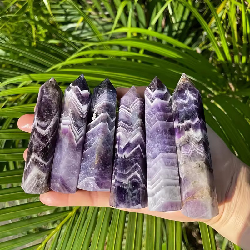 Natürlicher Amethyst-Spitzenturm in Lila als dekorativer Naturkristall für dein Zuhause - Bild 5