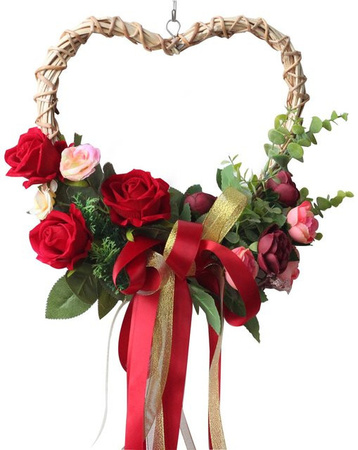 Herzförmiger Rosenkranz aus Seide von Tooarts in Beige und Rot für den Valentinstag als hängende Dekoration für Tür und Wand