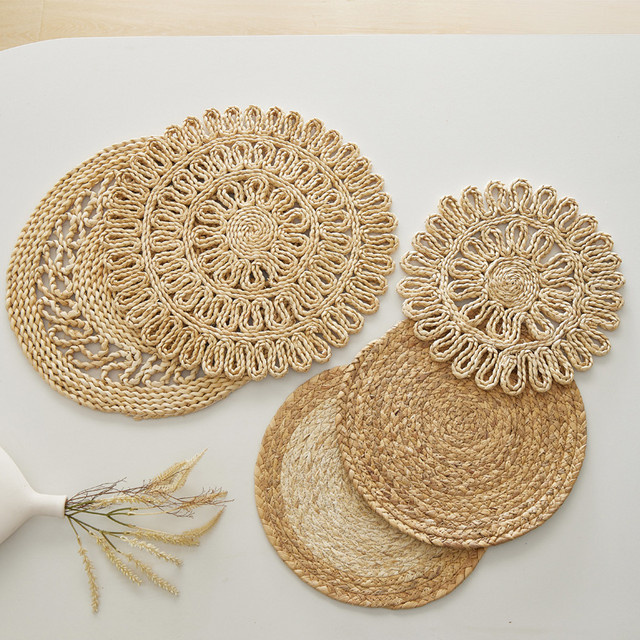 Rundes Boho Tischset aus geflochtener Wasserhyazinthe, hitzebeständig und rutschfest, Beige/Braun - Bild 1