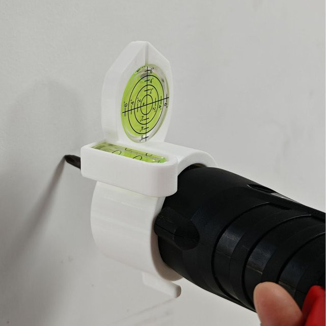 SXH Bohr-Nivellierer-Aufsatz mit Wasserwaage für Elektrowerkzeuge zur horizontalen und vertikalen Bohrpositionierung in Weiß - Bild 1