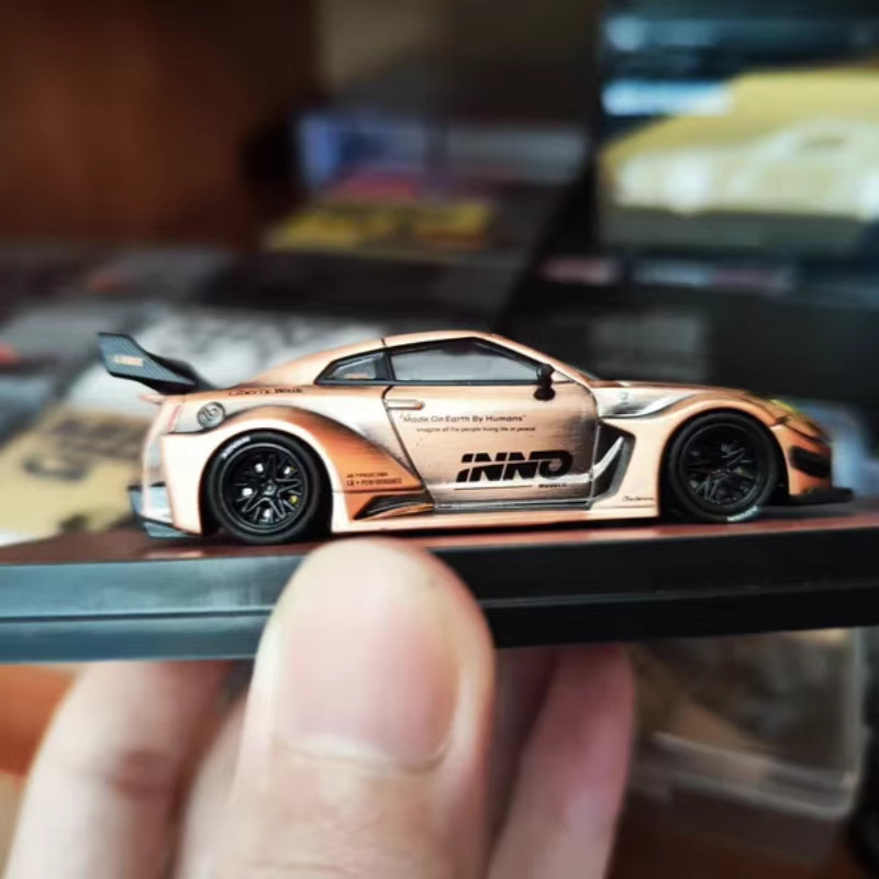 INNO GT-R (R35) LBWK SUPER SILHOUETTE 2024, Automodell, 1:64, Metall - Bild 2