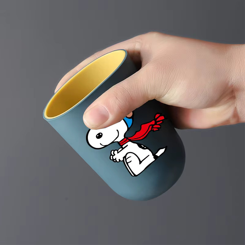 Bandai Snoopy Zahnbürstenbecher im Anime-Cartoon-Design, Mehrfarbig - Bild 2