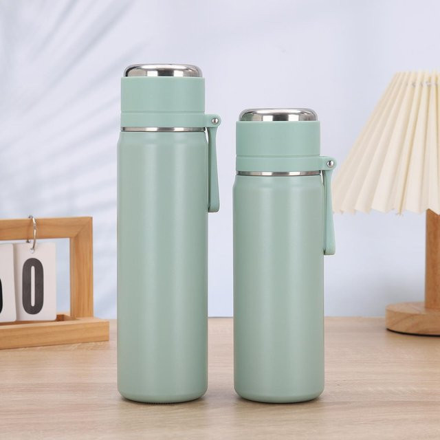 Yiran Furniture Edelstahl Vakuumbecher mit Teeglas und Trageleine, tragbarer Sportbecher, 500 ml, in Schwarz, Blau, Grün oder Lila - Bild 1