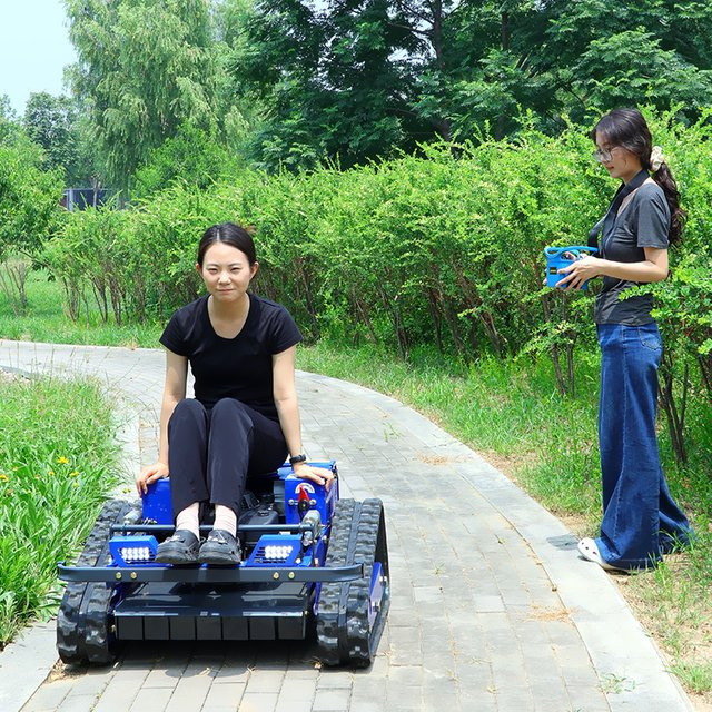 TONGZHONG Ferngesteuerter Roboter-Rasenmäher Automatischer Rasentraktor in Blau für Profis - Bild 1