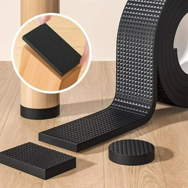 Schwarze Stuhlfußpolster als rutschfeste und verschleißfeste Möbelschoner zur Geräuschreduzierung für Tisch und Stuhl mit Klebeband - Bild 1