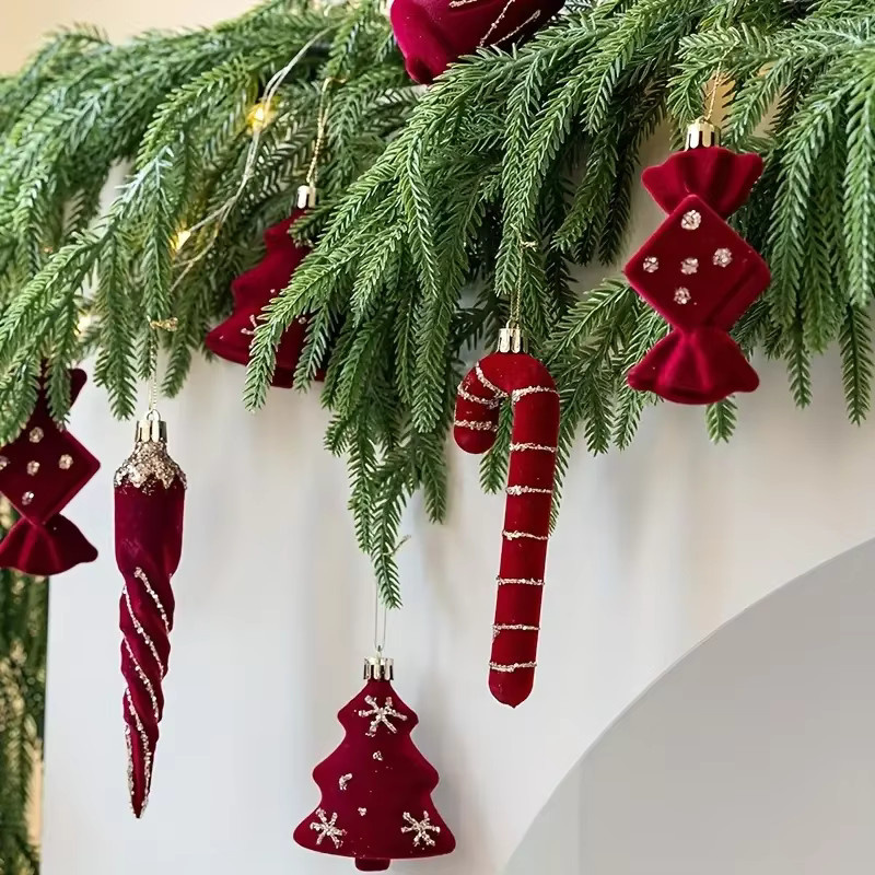 ZQNYCY 2er-Set Weihnachtsbaum Anhänger aus Samt in Burgund Rot mit Zuckerstange, Glocke und Eiszapfen zur Partydekoration - Bild 2