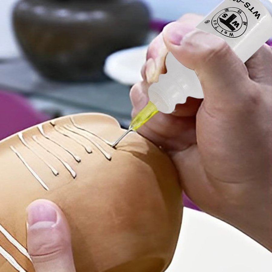 Transparente Kunststoff-Quetschflasche mit Nadelspitze als Präzisions-Kleberapplikator und Ölapplikator für Profis - Bild 4