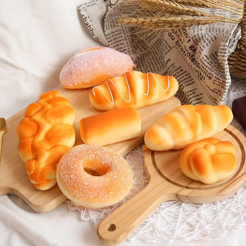 Schylling Künstlicher Brot-Stresskiller, Spielzeug - Bild 1