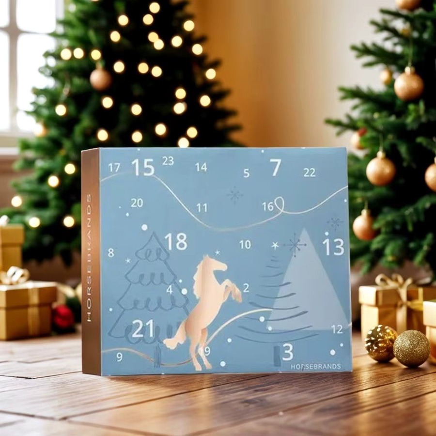 Pferde-Adventskalender 2025 für Pferdebesitzer und Fahrer in Blau mit 24 Tagen Countdown und Überraschungen - Bild 3