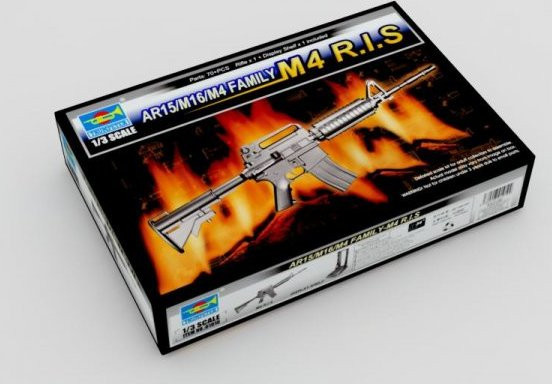 Trumpeter AR15/M16/M4 Family-M4 R.I.S., Modell, 1:3 - Bild 1
