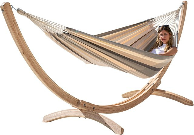 LOLA Doppel-Hängematte Grenada Oliva aus Bio-Baumwolle mit Hängemattengestell aus Lärche Holz in Grün und Braun - Bild 1