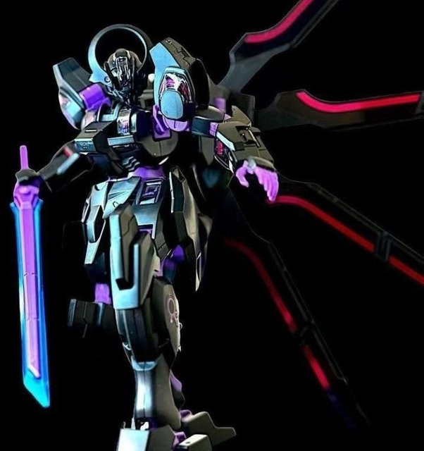 Schwarzette Neon Lila MDX-0003 HG, Roboter, Actionfiguren, 1/144, ab 3 Jahre - Bild 1