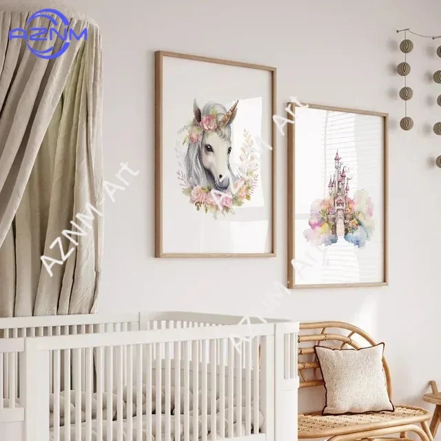 KAYOU Minimalistische Leinwandmalerei für Kinderzimmer mit Ballerina, Einhorn, Schloss und Waldtieren in Mehrfarbig - Bild 1