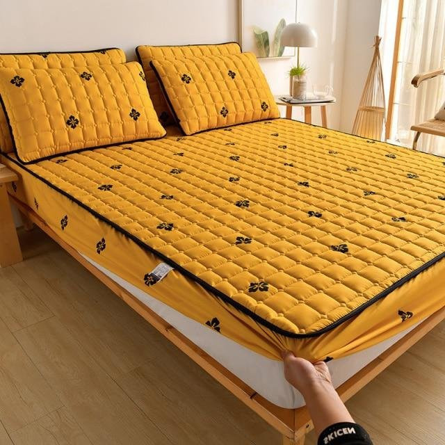 Gestepptes Spannbettlaken aus Polyester in Gelb, rutschfestes und atmungsaktives Matratzenbezug mit Staubschutz, B/T: 120 x 200 cm - Bild 1