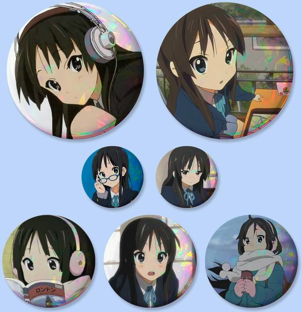 Brosche Akiyama Mio Anime-Charakter, Anstecknadel - Bild 1