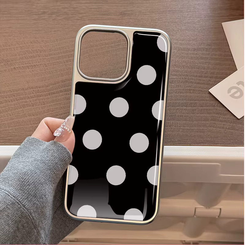 DecoPhone Epoxy-Handyhülle mit Fallschutz für iPhone 11 bis 17 Pro Max in Schwarz-Weiß gepunktet - Bild 5