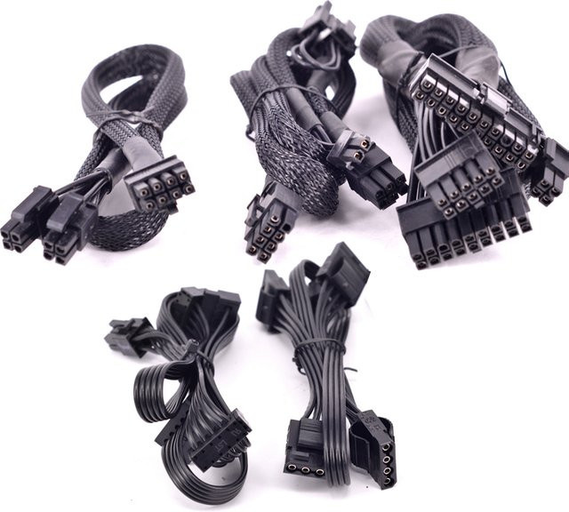 Corsair Netzteil Kabel Set in Schwarz für RMx Serie RM1000x RM850x RM750x RM650x RM550x mit PCIe 8Pin 6+2Pin IDE SATA und CPU 4+4Pin ATX 24Pin - Bild 1