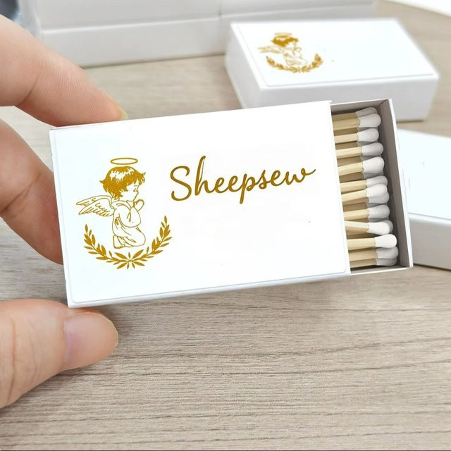 Personalisierte Tauf-Streichholzschachteln mit Gold-Kreuz in Gold und Weiß - Bild 1