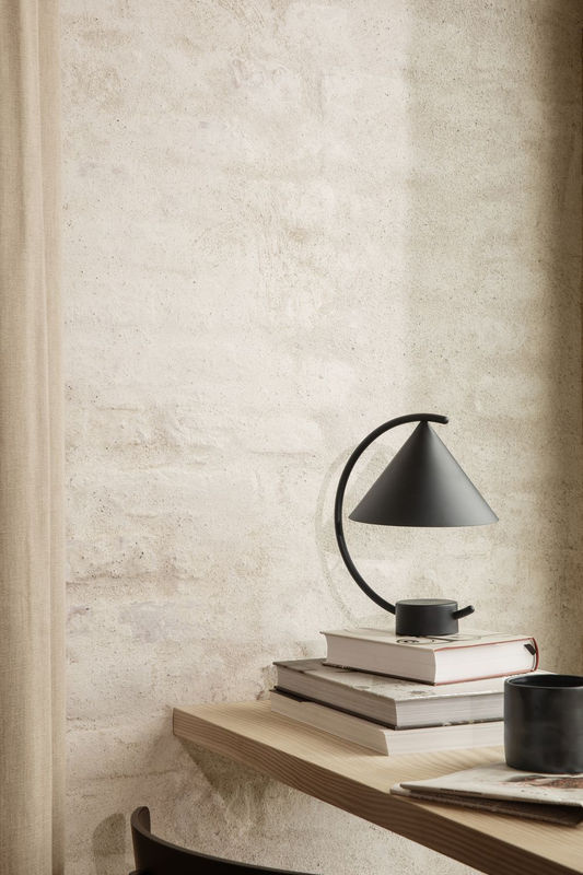 Ferm Living Meridian Tischleuchte in Schwarz, dimmbar und mit Akku sowie Touch-Funktion - Bild 3