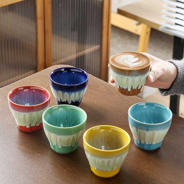 Handgefertigte Keramik-Kaffeetasse mit kristalliner Glasur und mattem Finish für Latte oder Cappuccino - Bild 1