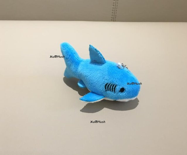 Yiran toy Plüschhai, Plüschtier Puppe, ab 3 Jahre - Bild 1