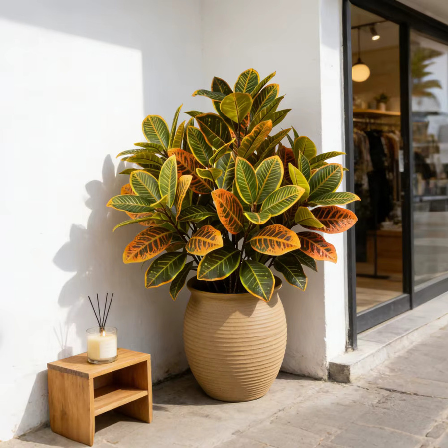 Künstlicher Ficus-Baum von Kmitang mit großen Banyan-Blättern aus Kunststoff für deine Haus- und Gartendekoration, B/T/H: 58 x 58 x 115 cm - Bild 5