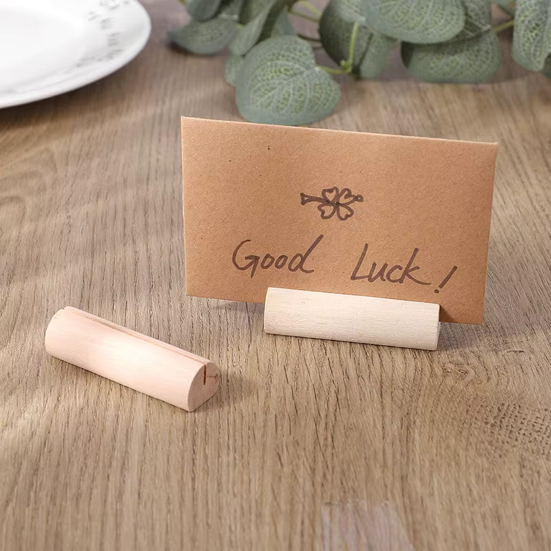 Set aus 5 oder 10 Stück natürliche Holz Kartenhalter als Tischkarten-Clips und Foto-Display für Hochzeiten, Geburtstage oder Partys in rustikalem Design - Bild 3
