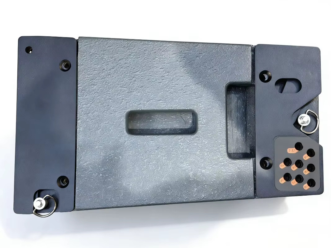 Prohsaudio W8lm Line Array Leergehäuse 8 Zoll in Schwarz inklusive Lautsprechergitter und Befestigungselementen ohne Lautsprechertreiber - Bild 4