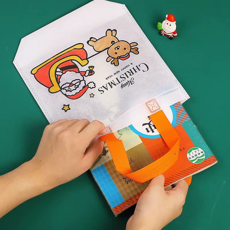 Trebalena Weihnachts-Einkaufstaschen zum Selbermachen aus Papier, Weiße Cartoon-Doodle-Geschenktüten für Kinder zum Gestalten und Bemalen - Bild 3