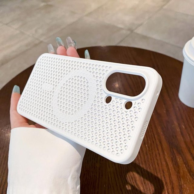 Magnetische Schutzhülle mit Wabenstruktur für Xiaomi POCO X8 Pro Max in Weiß - Bild 1