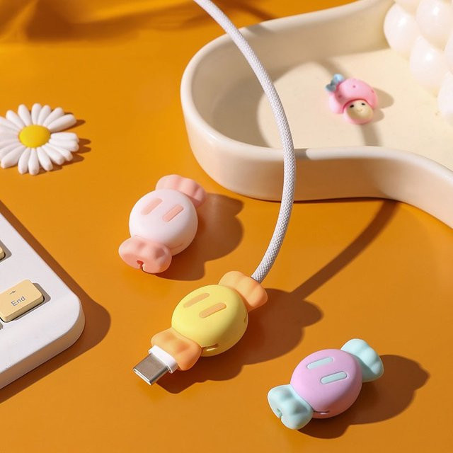 Nette Candy Ladekabel Schutz für iPhone 15 14 im koreanischen Cartoon-Stil, Kabelwickler Organizer, Farbe: Pink - Bild 1