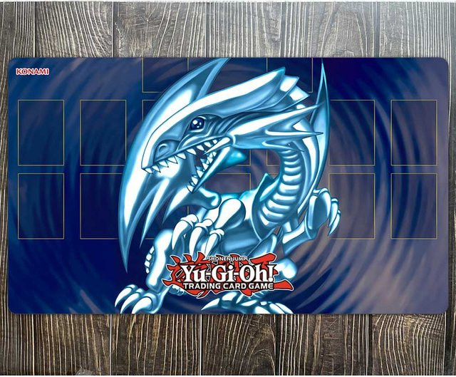EVANOVM Yu-Gi-Oh! Blue-Eyes White Dragon Playmat Pad - Bild 1
