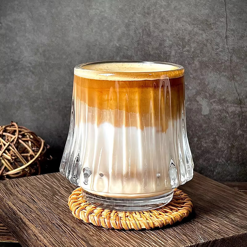 Hitzebeständiges vertikales Glas Tumbler in Transparent für Kaffee, Whisky oder Bier - Bild 2