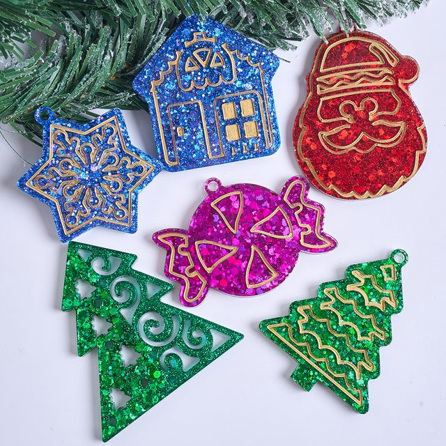 UDOCOOL Silikonform mit 6 Löchern für Weihnachtsanhänger in Formen wie Schneeflocke, Haus, Socke und Weihnachtsmann zur Weihnachtsdekoration - Bild 1