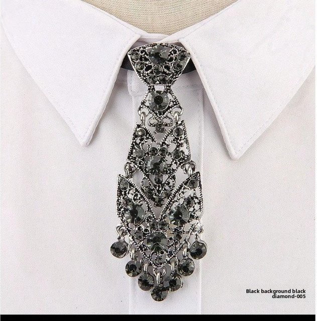 XYNN Krawattennadel Metall, Diamanten besetzt, grau, Unisex - Bild 1