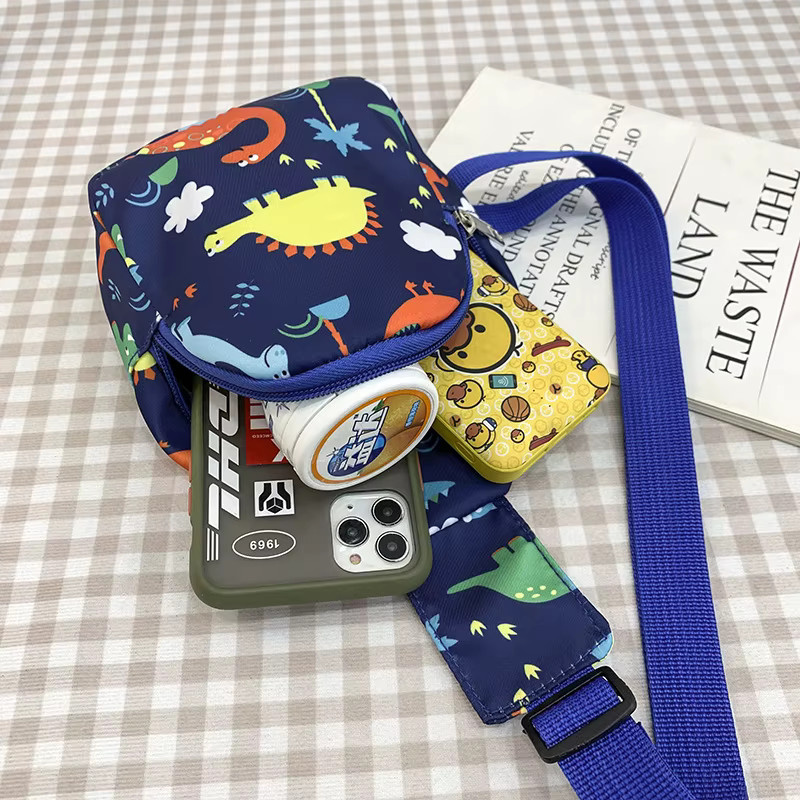Kinderrucksack mit niedlichem Dinosaurier-Design für Jungen und Mädchen in Pink oder Blau - Bild 2